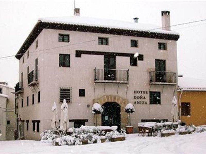 Hotel Restaurante Dona Anita Requena Exterior foto